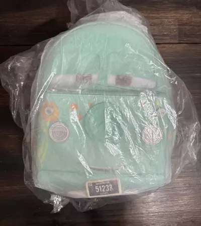 plant/Disney Cars Fillmore-4-thumbnail