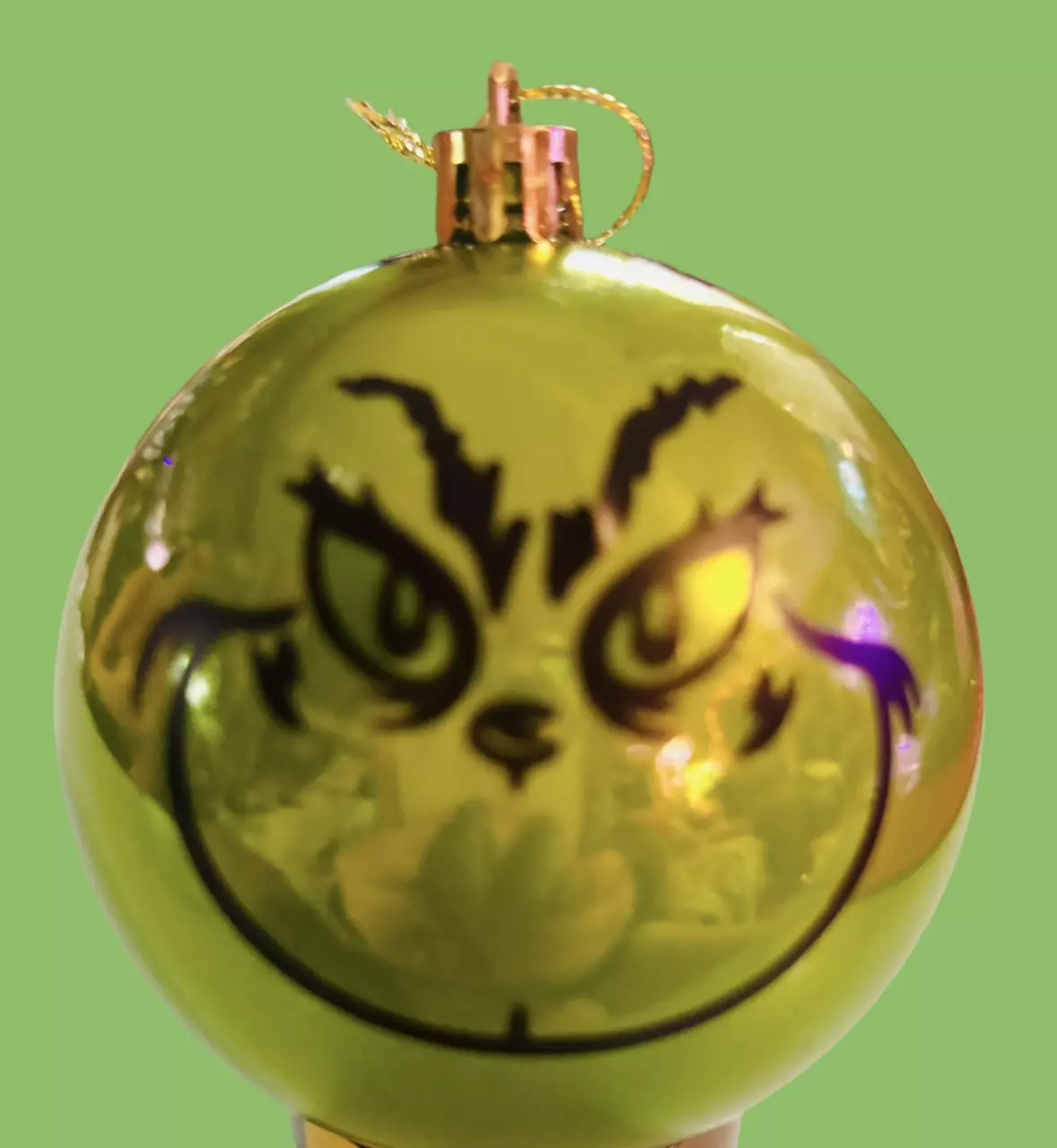 plant/New handmade Grinch shatterproof 3“ ornament-1