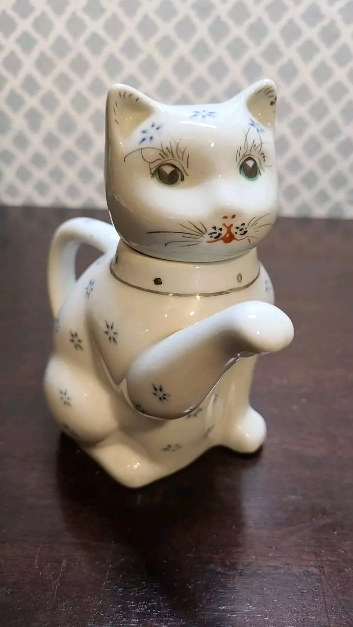 plant/Pier 1 Lucky Cat Teapot Porcelain Hand Painted Blue Floral-0