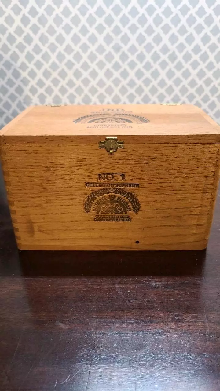 plant/1990s JR Special Selection Ultimate Corona Seleccion Suprema Wooden Cigar Box-1