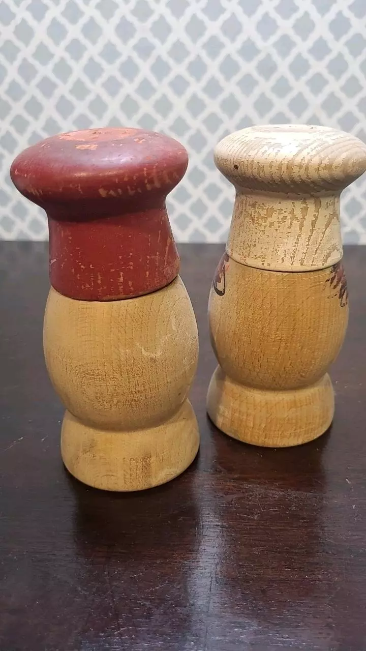 plant/Vintage Wooden 5" Man And Woman Chef Hand Painted Salt & Pepper Shakers Japan-1