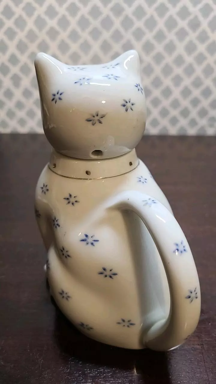 plant/Pier 1 Lucky Cat Teapot Porcelain Hand Painted Blue Floral-1