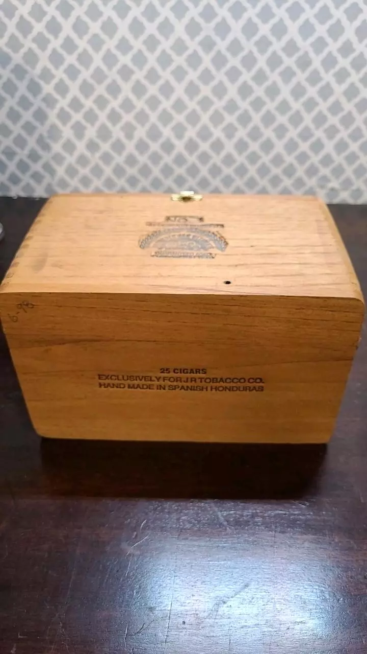 plant/1990s JR Special Selection Ultimate Corona Seleccion Suprema Wooden Cigar Box-6