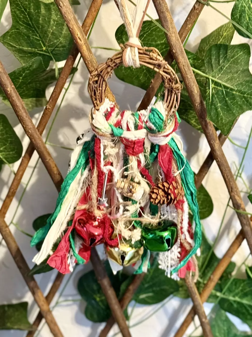 plant/Yule witch bells-0