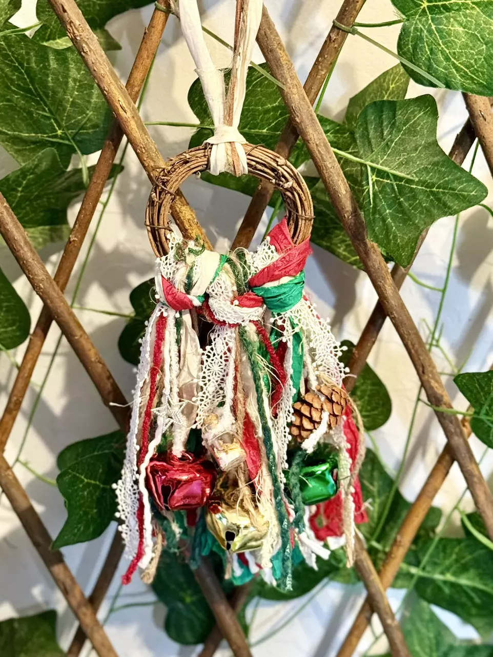 plant/Yule witch bells-1