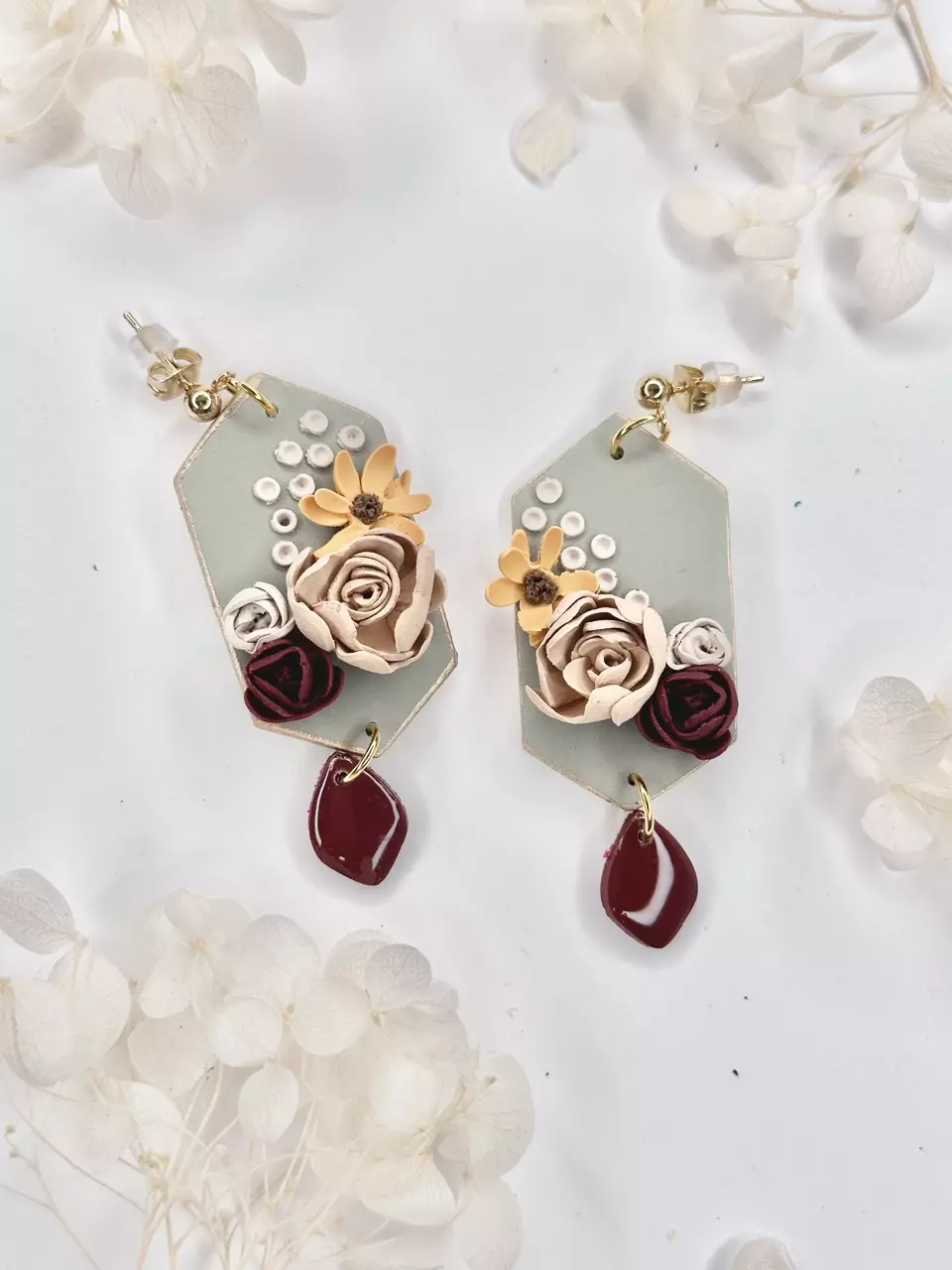 plant/Meadow Dust Charm-0