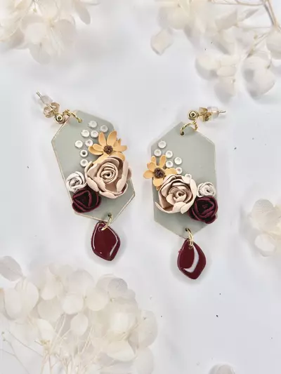 plant/Meadow Dust Charm-0-thumbnail