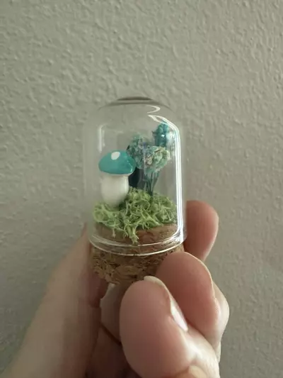 plant/Obsidian moon cloche-1-thumbnail