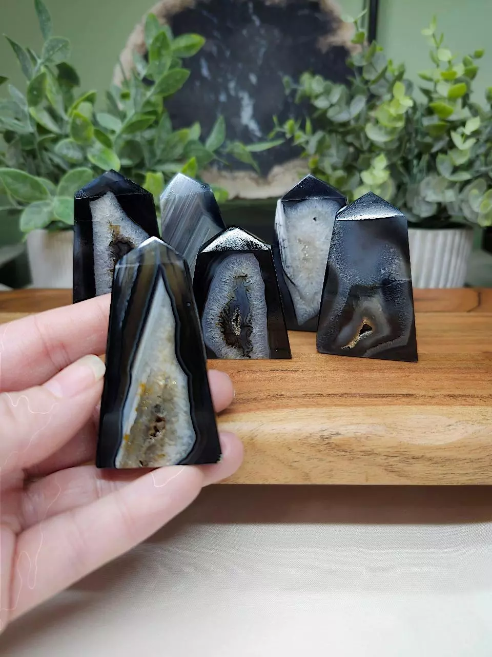 plant/Black Agate thin tower-0