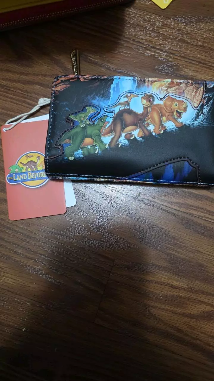 plant/The Land Before Time Loungefly Wallet-0
