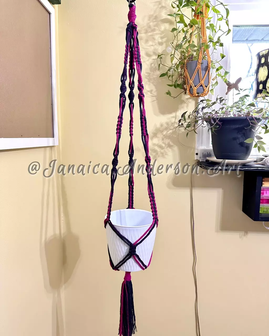 plant/4013 Macramé Plant Hanger LONG-Small.64-0