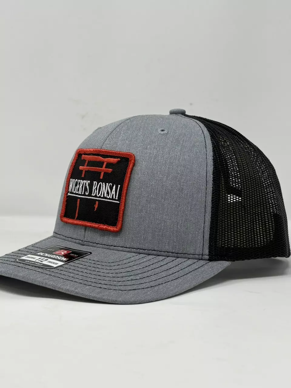 plant/BLACK AND GRAY LOGO TRUCKER HAT-0