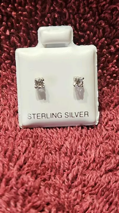 plant/1 pair of sterling silver stud earrings.-0-thumbnail