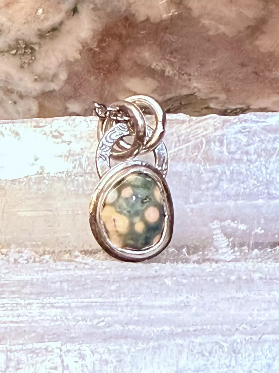 plant/Light pink ocean jasper pendant-0