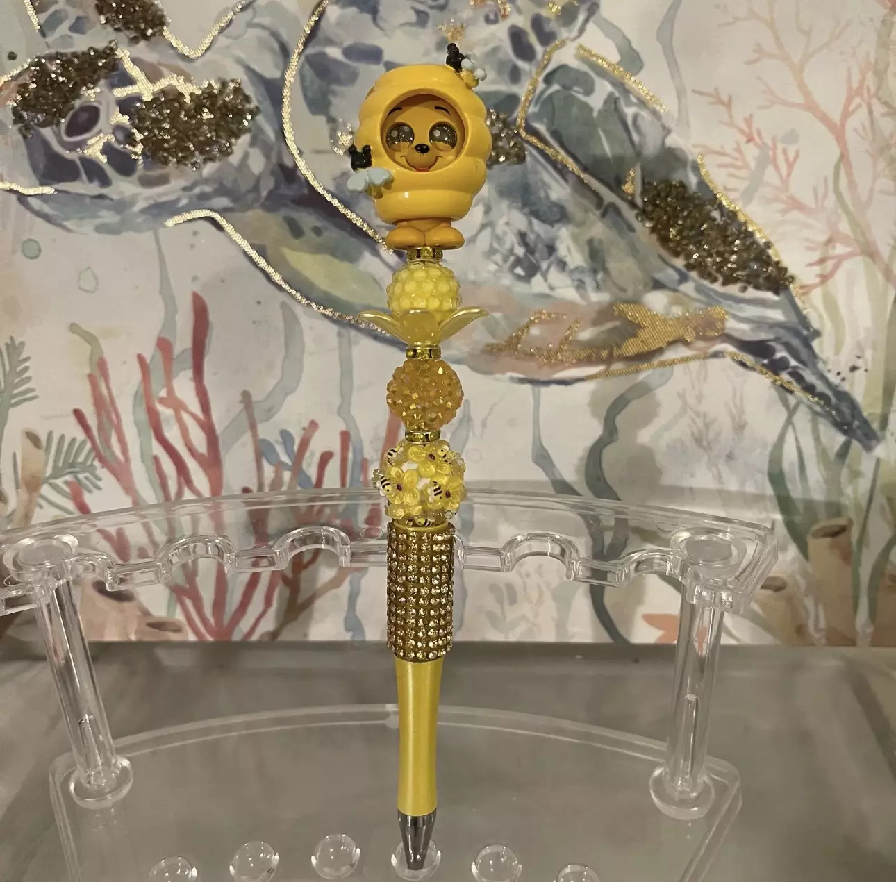 plant/Pooh dressed as beehive Pen-1