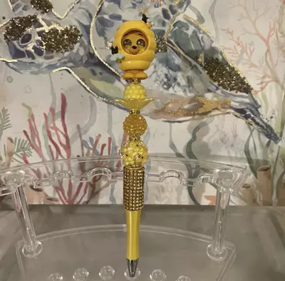 plant/Pooh dressed as beehive Pen-1-thumbnail