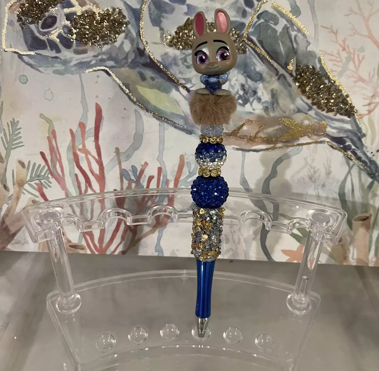 plant/Judy Hops Pen-1