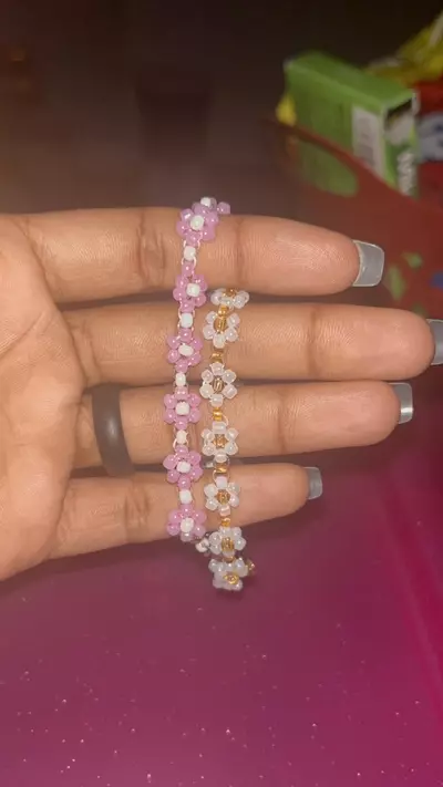 plant/Beaded Flower Bracelet with Silver Plated Clasp-0-thumbnail