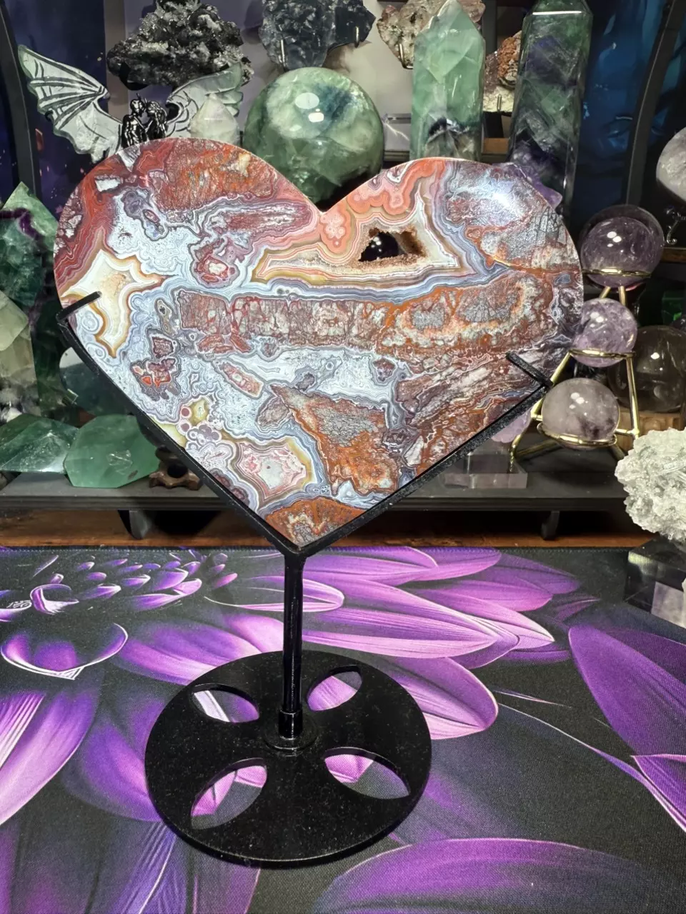 plant/Crazy Lace Agate heart with custom stand-1