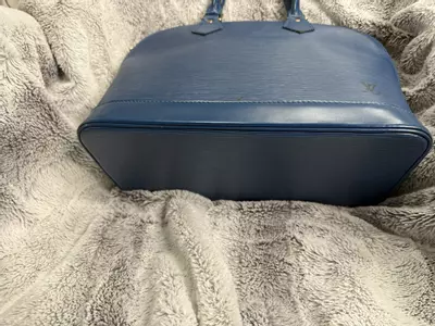 plant/Louis Vuitton epi Alma-2-thumbnail