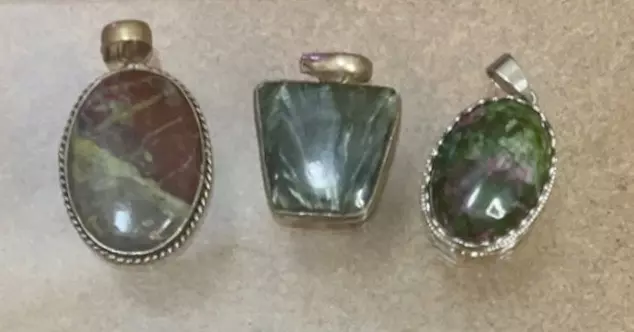 plant/HOLIDAY SALE PENDANTS-0