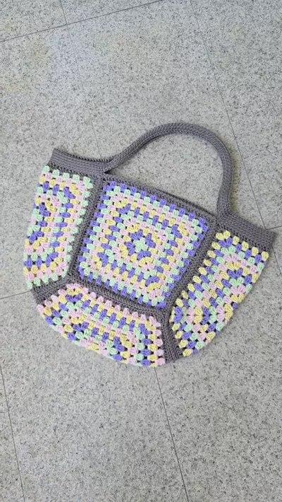 plant/Granny Square Beach Bag-0-thumbnail