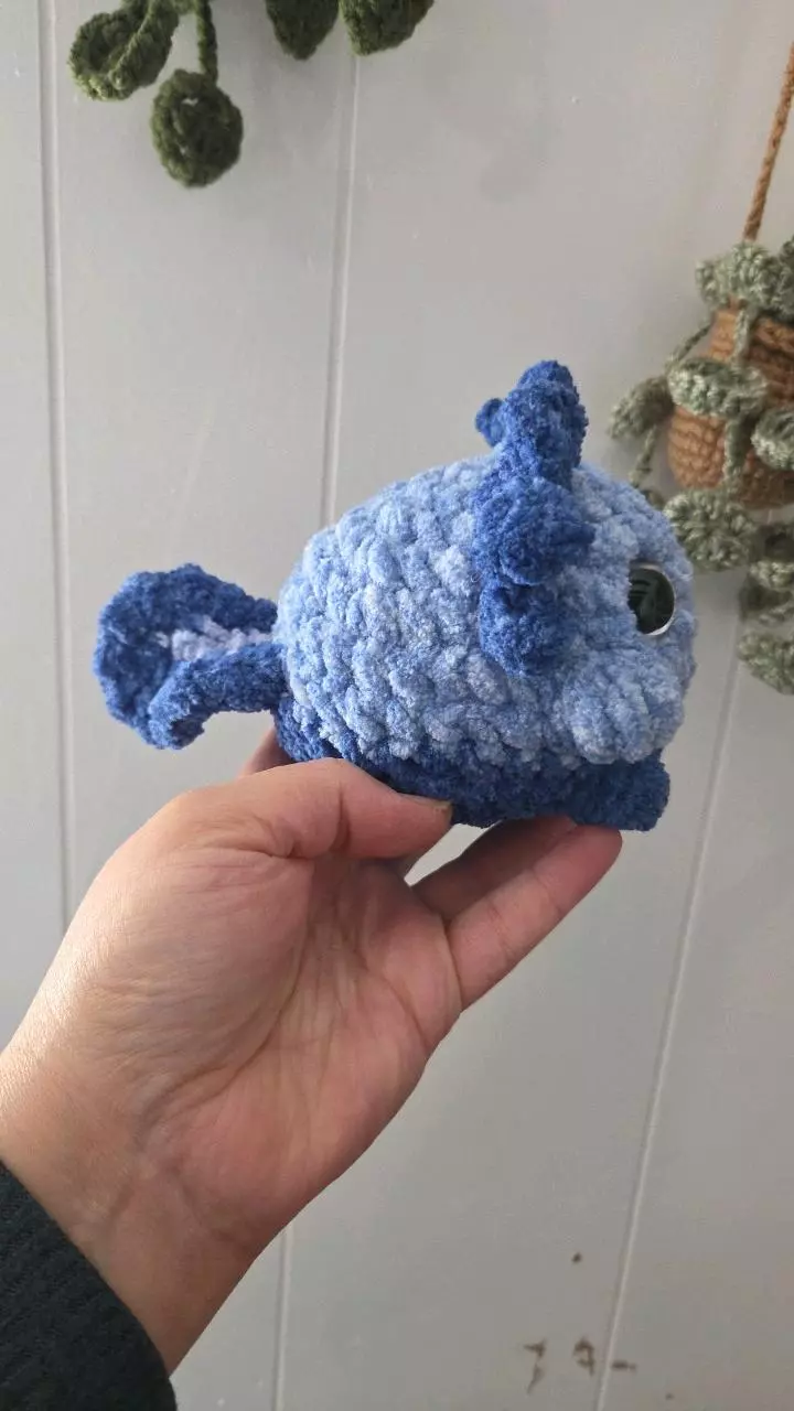 plant/Axolotl Blue handmade plushie crochet-1