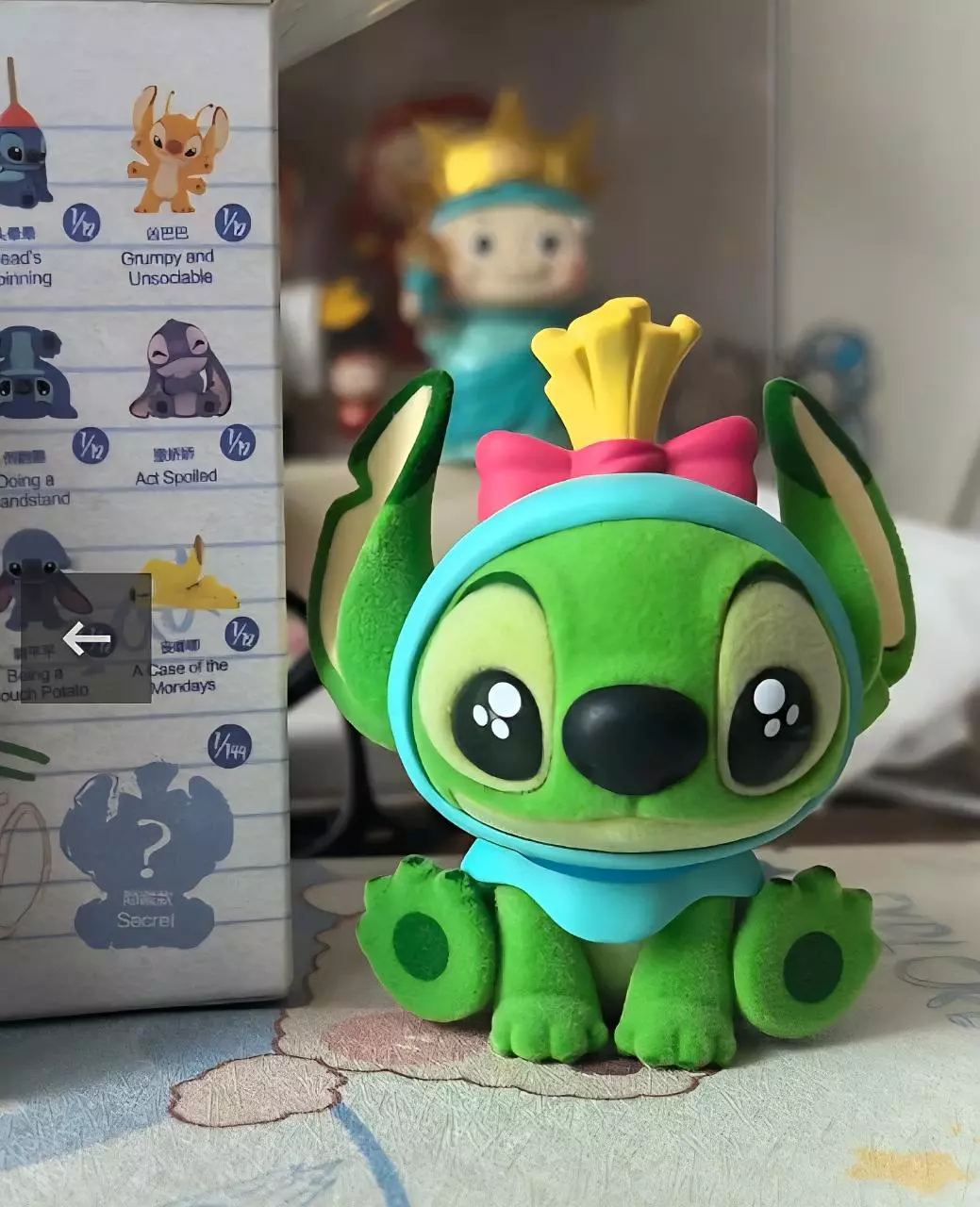 plant/Secret "Turn on the "Charm", PopMart Disney Little Emotions Series-0