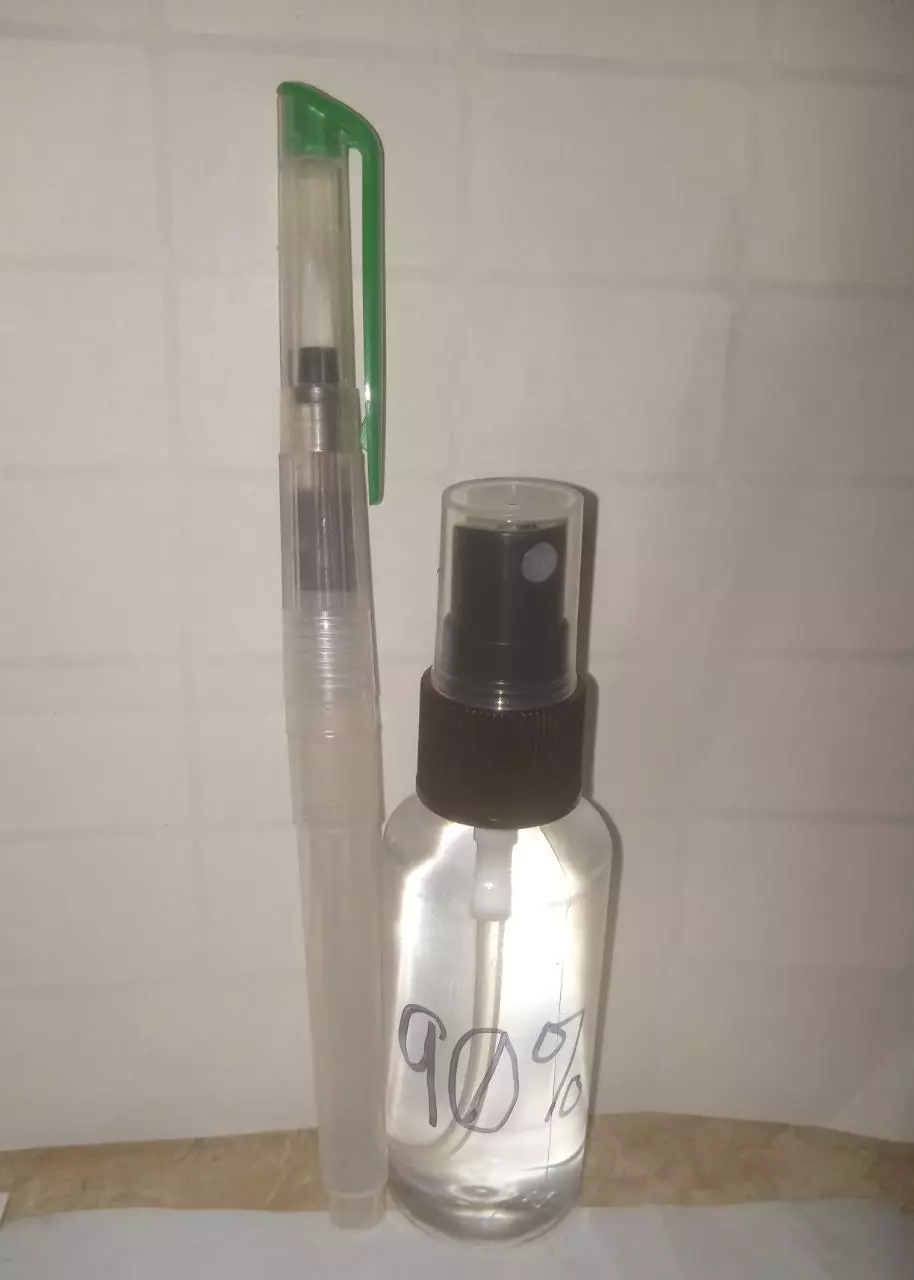 plant/90% isopropyl alcohol (4oz spray bottle & refillable pen)-0