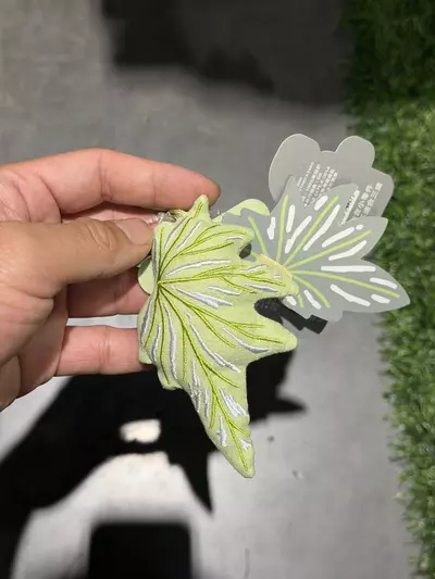 plant/Witch Leaf Key Chain-0-thumbnail