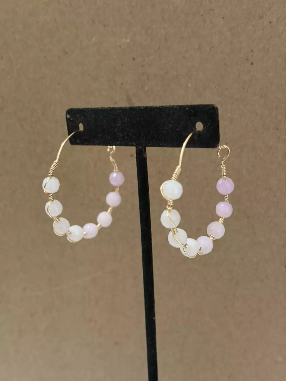 plant/Shades of lilac colored glass ombre hoop earrings-0