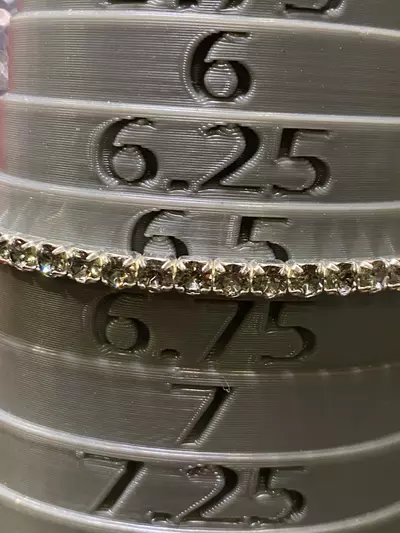 plant/VB 760 Stretch tennis style bracelet with grey rhinestones. Very pretty-1-thumbnail