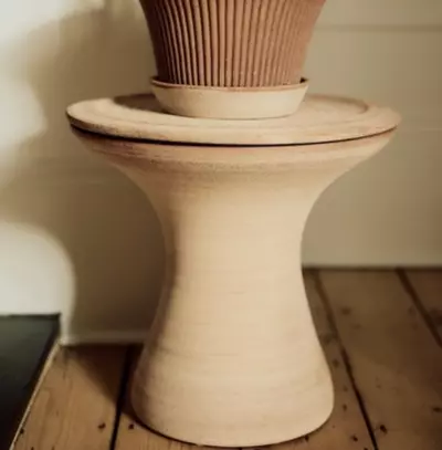 plant/SPECIAL ORDER: Bergs Celeste Pedestal Pot and Stand Raw Rosa 9.1” diameter-0-thumbnail