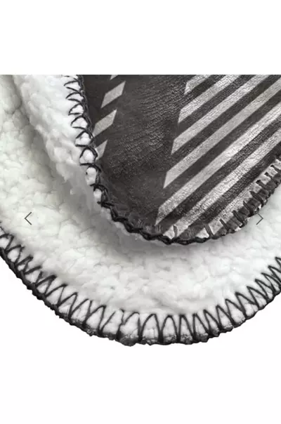 plant/Paramount Yellowstone Dutton Plaid Silk Touch Sherpa Throw Blanket With Carrying-4-thumbnail