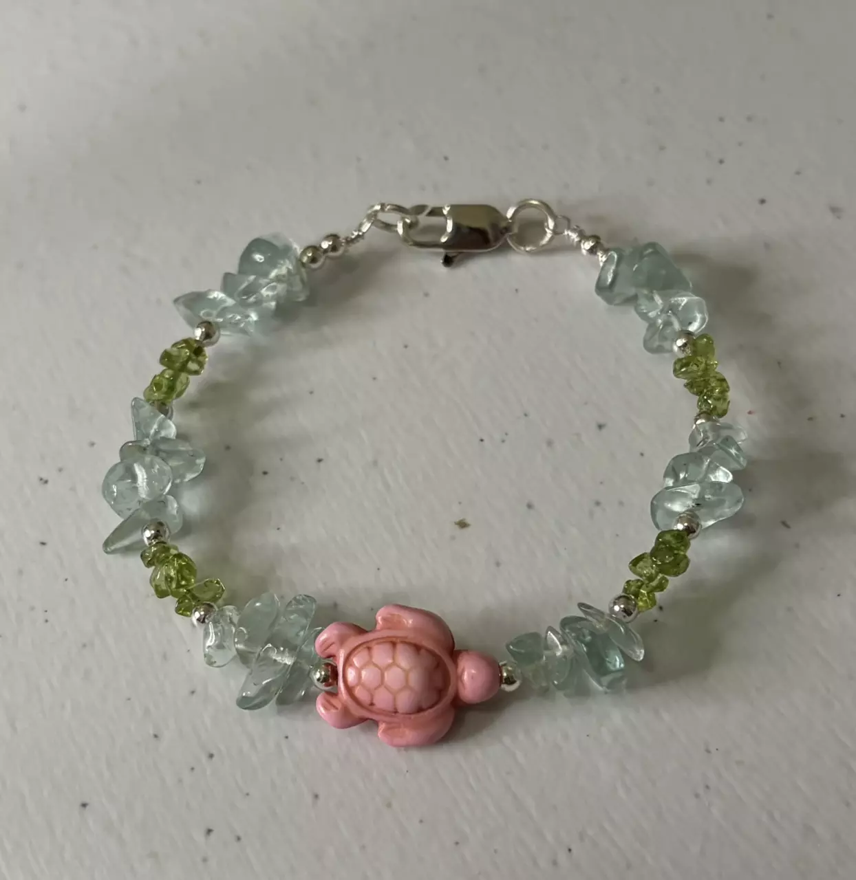 plant/Aquamarine, peridot and pink howlite turtle bracelet-0