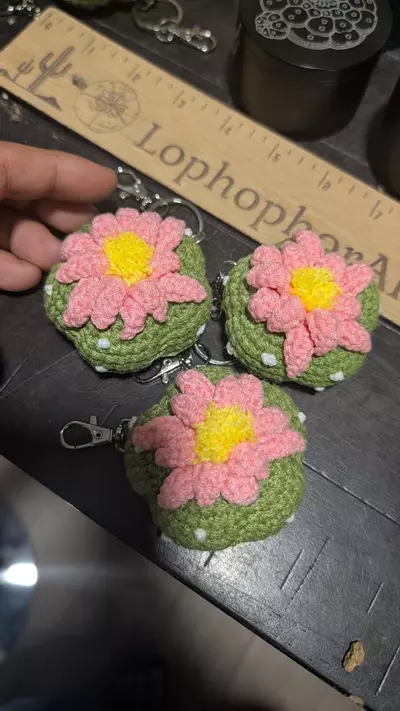 plant/Loph Keychains-1-thumbnail