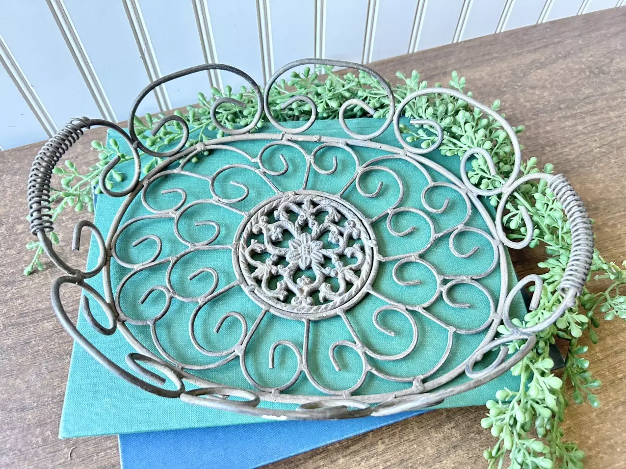 plant/Cast iron floral basket-1