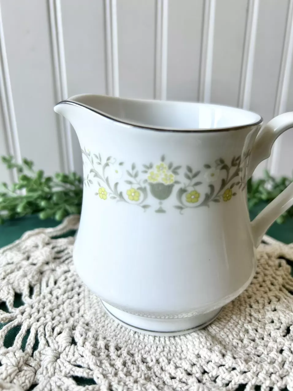plant/Green and yellow porcelain creamer-1
