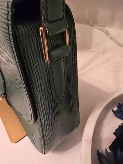 plant/LV22-Louis Vuitton Epi St. Cloud + Agenda-3-thumbnail