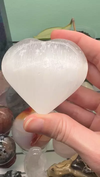 plant/Selenite heart-0-thumbnail