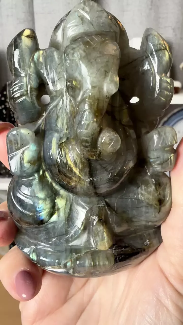 plant/Labradorite Ganesha Elephant Carving-1