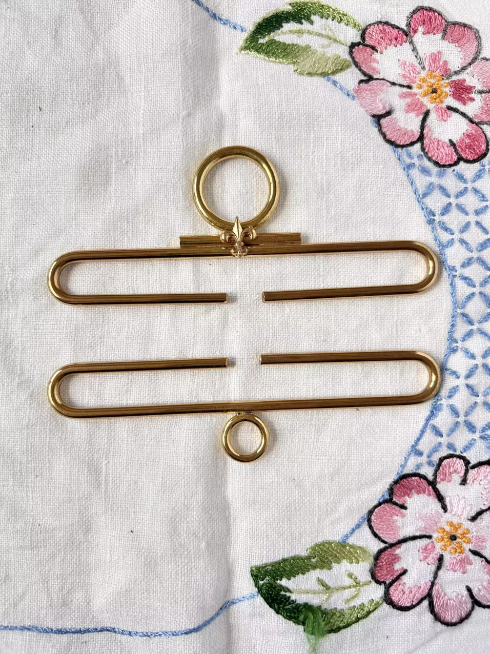 plant/Fleur de li brass bell pull 5”-0