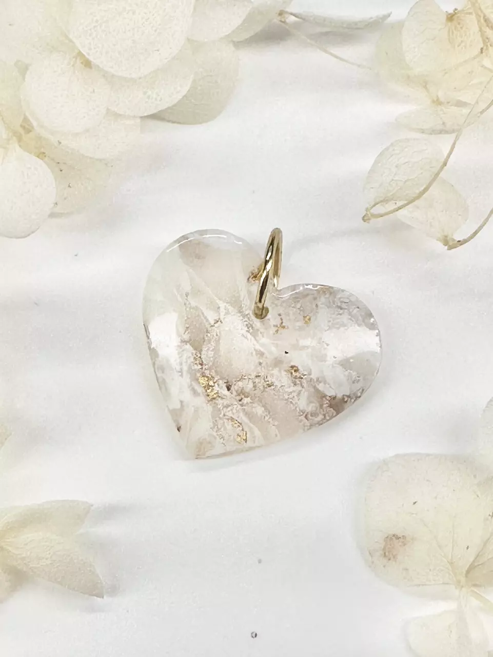 plant/Heart Charm – White Marble with Gold Flakes-0