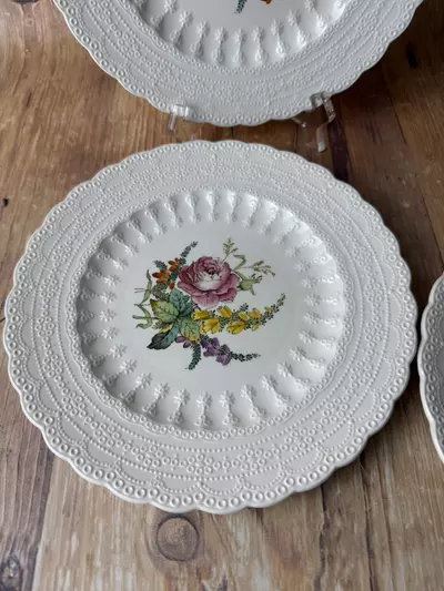 plant/Spode “Heath & Rose” jewel-shaped plates-3-thumbnail