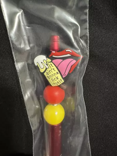 plant/It ain’t gonna lick itself pen.-0-thumbnail