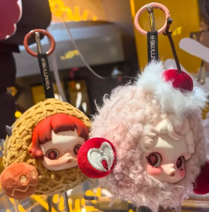 plant/SKULLPANDA Sleepless Theater Headphone Case-0