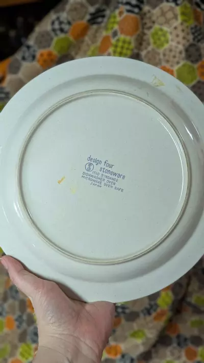 plant/Set of 7 MCM plates by design four stoneware (was $40)-1-thumbnail