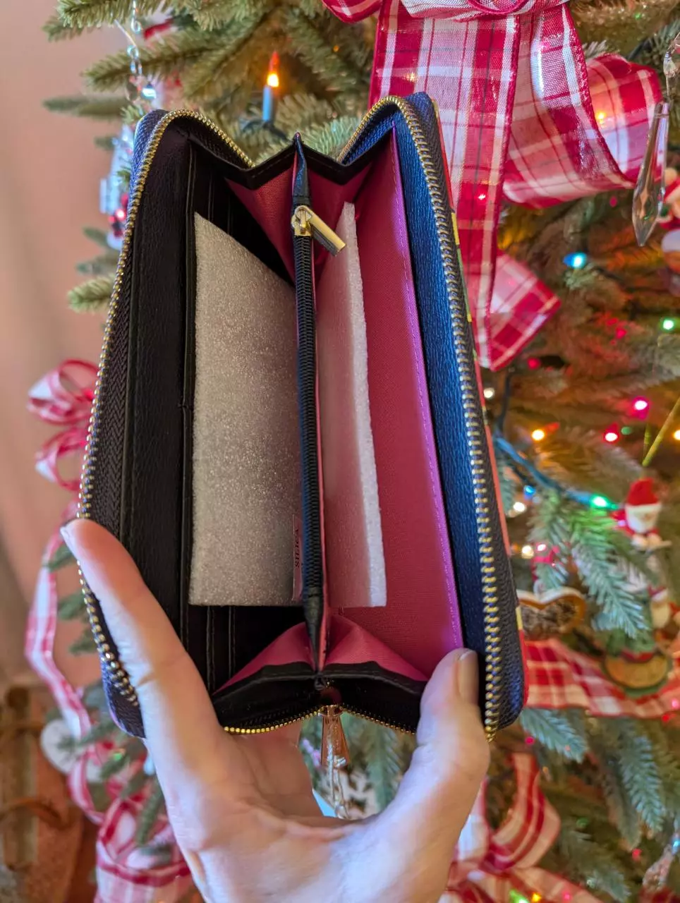 plant/Trina Turk Floral Wallet New With Tag-1