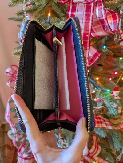 plant/Trina Turk Floral Wallet New With Tag-1-thumbnail