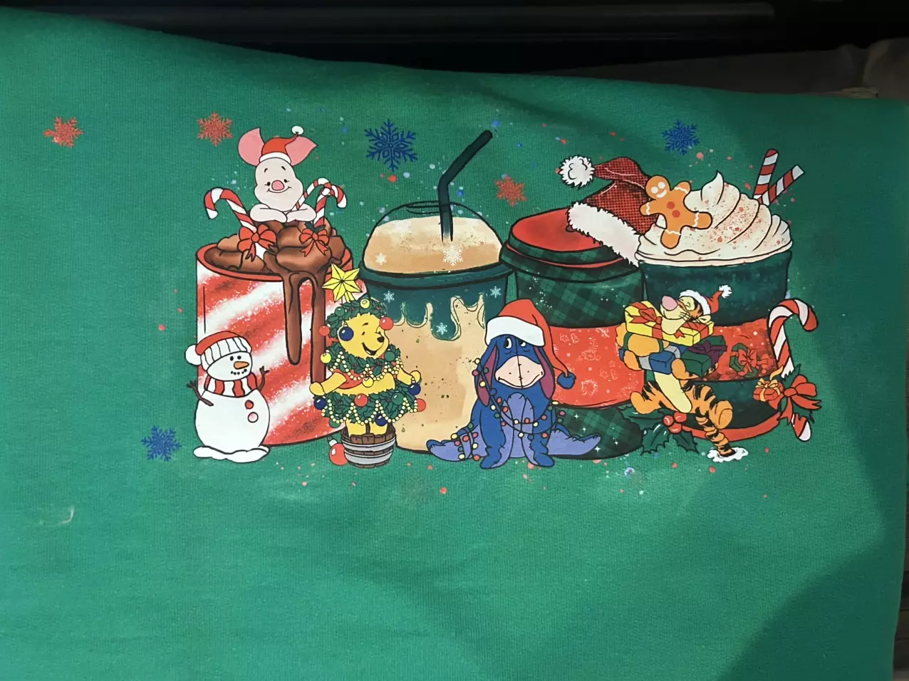 plant/Christmas Winnie The Poo Green Christmas Sweatshirt Size Medium-1